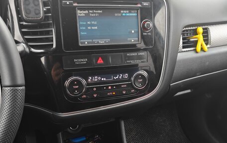 Mitsubishi Outlander III рестайлинг 3, 2012 год, 1 270 000 рублей, 18 фотография