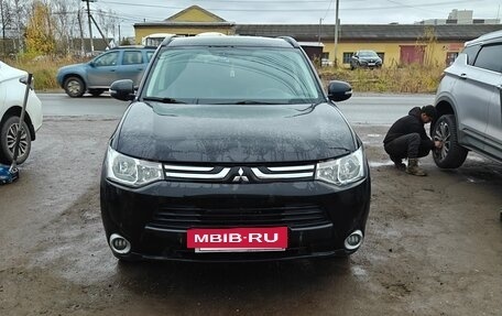 Mitsubishi Outlander III рестайлинг 3, 2012 год, 1 270 000 рублей, 11 фотография