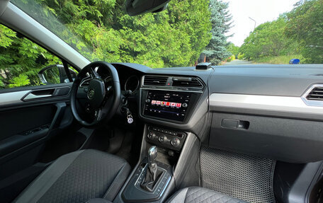 Volkswagen Tiguan II, 2018 год, 2 450 000 рублей, 10 фотография