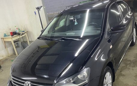 Volkswagen Polo VI (EU Market), 2015 год, 990 000 рублей, 2 фотография