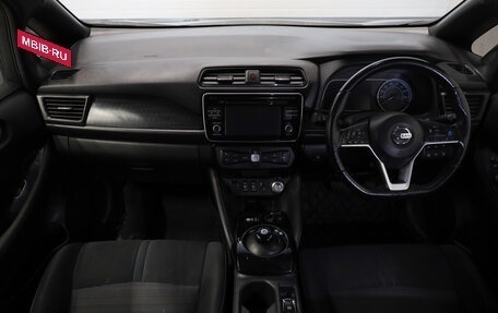 Nissan Leaf II, 2017 год, 1 599 000 рублей, 13 фотография