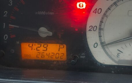 Toyota Ist II, 2002 год, 480 000 рублей, 5 фотография