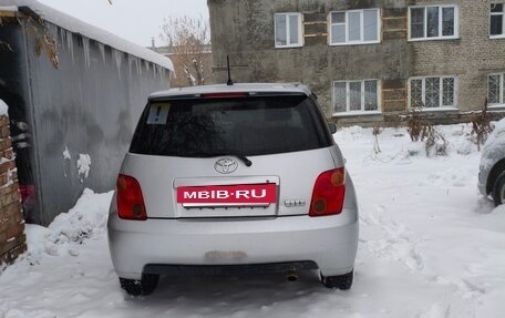 Toyota Ist II, 2002 год, 480 000 рублей, 2 фотография