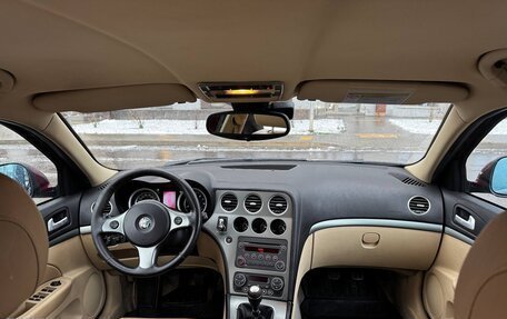 Alfa Romeo 159, 2008 год, 1 300 000 рублей, 13 фотография