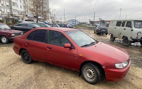 Nissan Almera, 1998 год, 95 000 рублей, 4 фотография