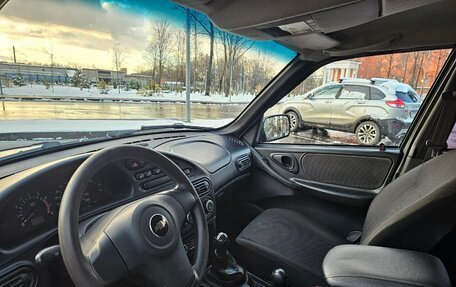 Chevrolet Niva I рестайлинг, 2015 год, 440 000 рублей, 8 фотография