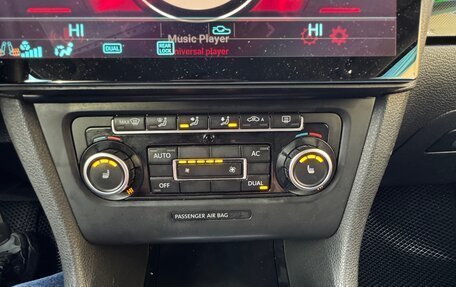 Volkswagen Golf VI, 2009 год, 650 000 рублей, 18 фотография