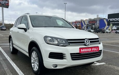 Volkswagen Touareg III, 2011 год, 2 450 000 рублей, 3 фотография