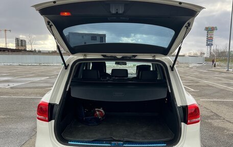 Volkswagen Touareg III, 2011 год, 2 450 000 рублей, 12 фотография