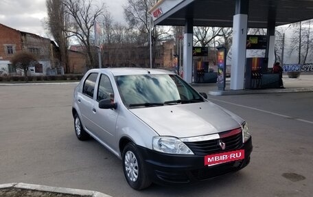Renault Logan I, 2013 год, 300 000 рублей, 3 фотография