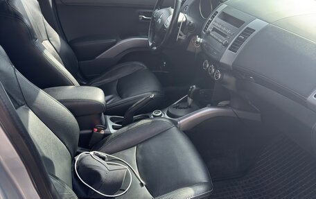 Mitsubishi Outlander III рестайлинг 3, 2012 год, 1 320 000 рублей, 8 фотография