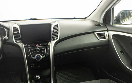 Hyundai i30 II рестайлинг, 2012 год, 899 000 рублей, 15 фотография