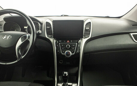 Hyundai i30 II рестайлинг, 2012 год, 899 000 рублей, 14 фотография