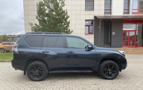 Toyota Land Cruiser Prado 150 рестайлинг 2, 2014 год, 3 700 000 рублей, 3 фотография