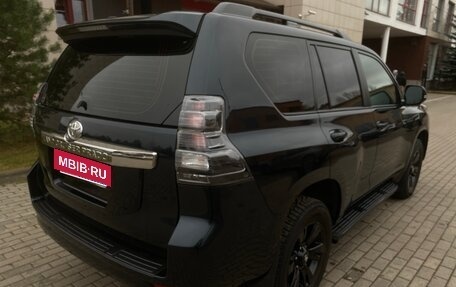 Toyota Land Cruiser Prado 150 рестайлинг 2, 2014 год, 3 700 000 рублей, 5 фотография