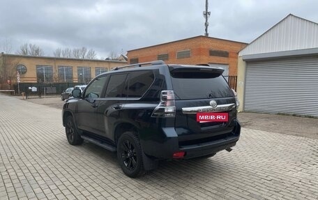 Toyota Land Cruiser Prado 150 рестайлинг 2, 2014 год, 3 700 000 рублей, 7 фотография