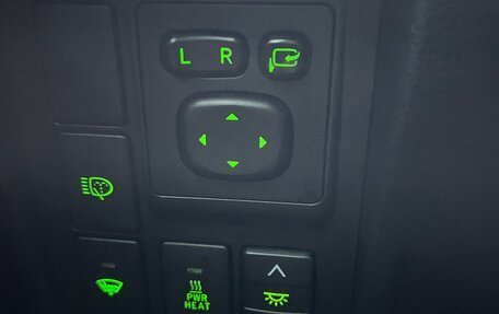 Toyota Land Cruiser Prado 150 рестайлинг 2, 2014 год, 3 700 000 рублей, 18 фотография