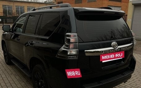 Toyota Land Cruiser Prado 150 рестайлинг 2, 2014 год, 3 700 000 рублей, 8 фотография