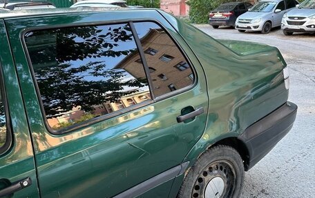 Volkswagen Vento, 1993 год, 180 000 рублей, 8 фотография