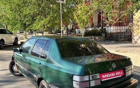 Volkswagen Vento, 1993 год, 180 000 рублей, 3 фотография