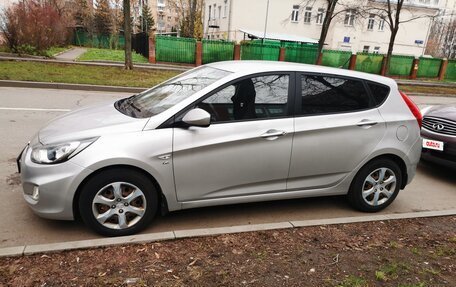 Hyundai Solaris II рестайлинг, 2013 год, 1 250 000 рублей, 2 фотография