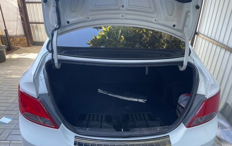 Hyundai Solaris II рестайлинг, 2015 год, 820 000 рублей, 7 фотография