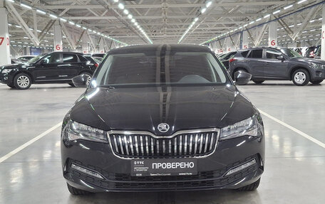 Skoda Superb III рестайлинг, 2022 год, 3 300 000 рублей, 2 фотография