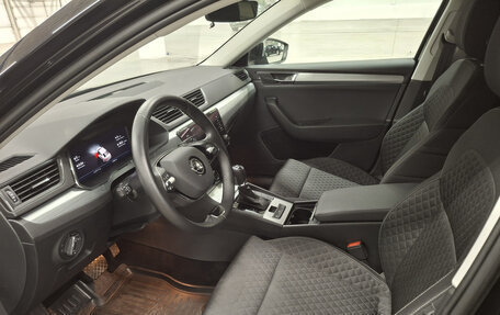 Skoda Superb III рестайлинг, 2022 год, 3 300 000 рублей, 20 фотография