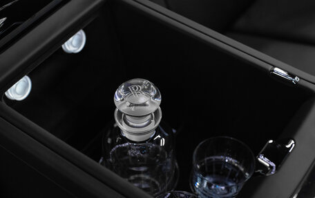 Rolls-Royce Cullinan, 2025 год, 74 990 000 рублей, 20 фотография