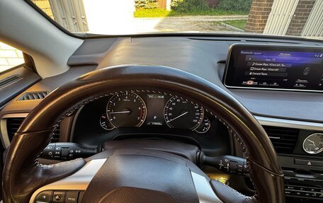 Lexus RX IV рестайлинг, 2019 год, 4 400 000 рублей, 12 фотография