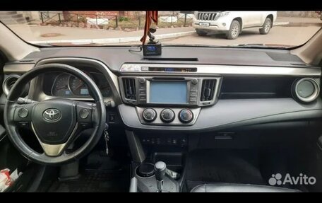 Toyota RAV4, 2013 год, 1 450 000 рублей, 10 фотография