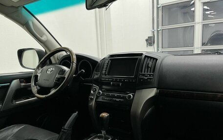 Toyota Land Cruiser 200, 2008 год, 2 799 000 рублей, 14 фотография