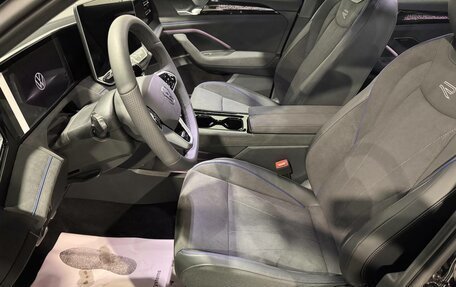 Volkswagen Tiguan II, 2025 год, 4 850 000 рублей, 22 фотография