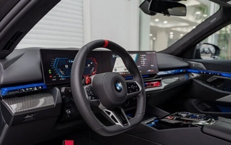 BMW M5, 2025 год, 26 000 000 рублей, 6 фотография