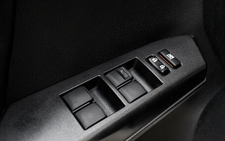 Toyota RAV4, 2016 год, 2 195 000 рублей, 26 фотография