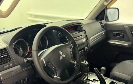 Mitsubishi Pajero IV, 2012 год, 1 999 000 рублей, 13 фотография