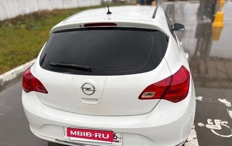 Opel Astra J, 2013 год, 690 000 рублей, 4 фотография