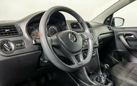 Volkswagen Polo VI (EU Market), 2018 год, 1 197 000 рублей, 13 фотография