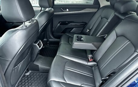 KIA K5, 2021 год, 2 700 000 рублей, 25 фотография