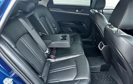 KIA K5, 2021 год, 2 700 000 рублей, 26 фотография