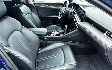 KIA K5, 2021 год, 2 700 000 рублей, 23 фотография