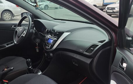 Hyundai Solaris II рестайлинг, 2013 год, 750 000 рублей, 7 фотография