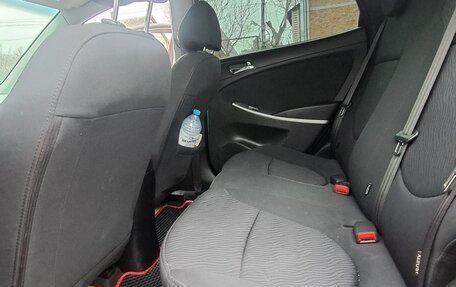 Hyundai Solaris II рестайлинг, 2013 год, 750 000 рублей, 8 фотография