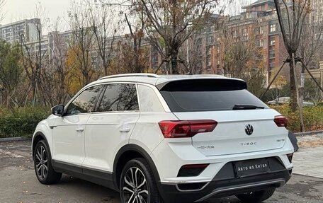 Volkswagen T-Roc I, 2021 год, 1 674 013 рублей, 4 фотография