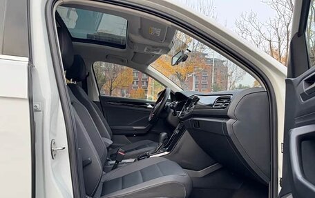 Volkswagen T-Roc I, 2021 год, 1 674 013 рублей, 19 фотография