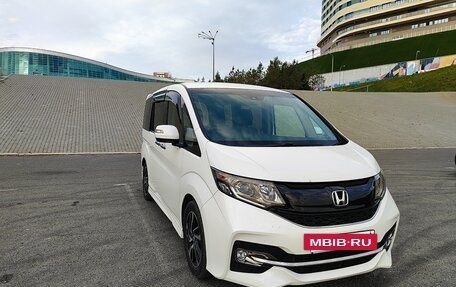 Honda Stepwgn IV, 2017 год, 2 090 000 рублей, 6 фотография
