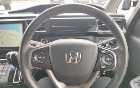 Honda Stepwgn IV, 2017 год, 2 090 000 рублей, 15 фотография