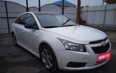 Chevrolet Cruze II, 2009 год, 585 000 рублей, 2 фотография