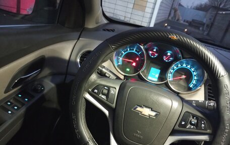 Chevrolet Cruze II, 2009 год, 585 000 рублей, 9 фотография