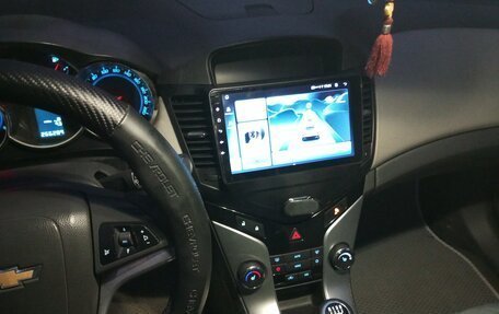 Chevrolet Cruze II, 2009 год, 585 000 рублей, 10 фотография